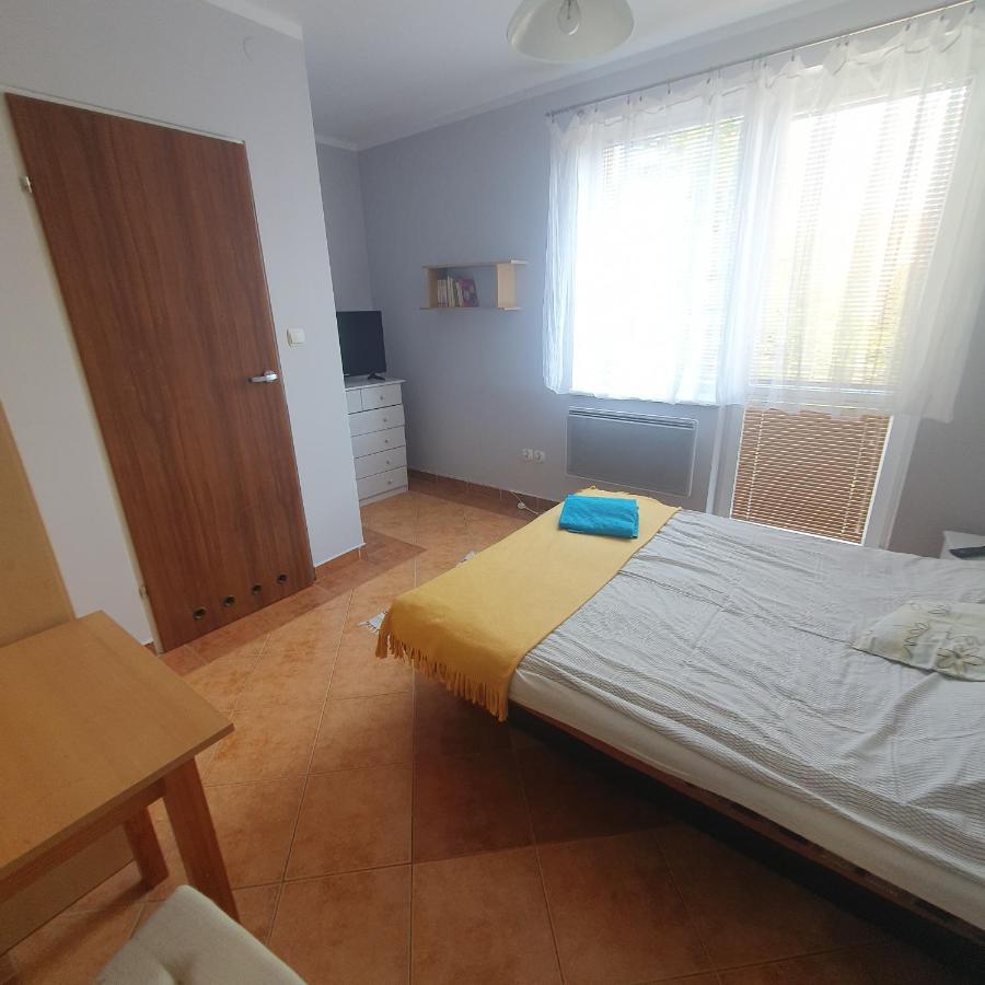 Na fali Pokoje Goscinne Leba Exteriér fotografie